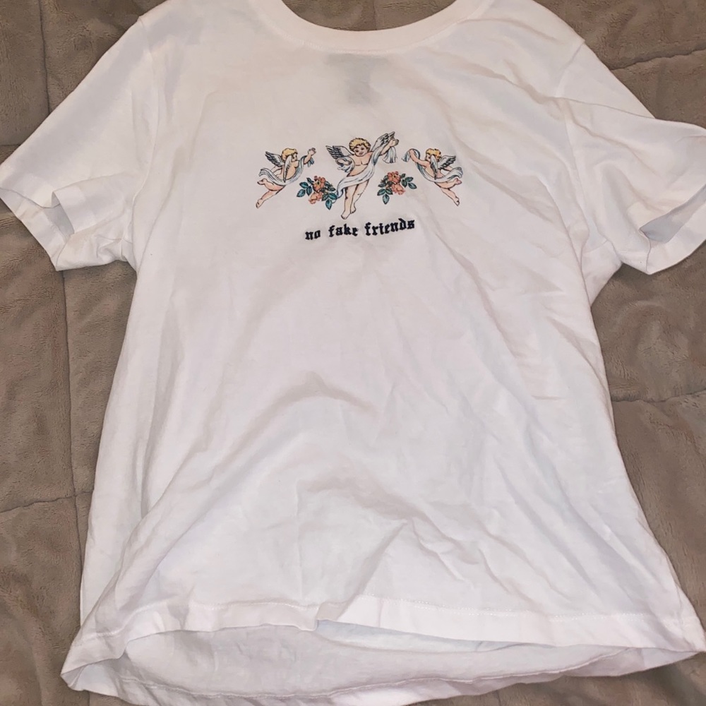 white tee
